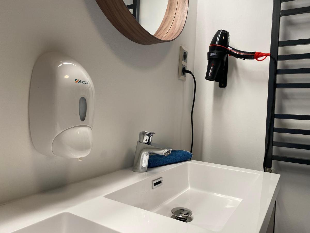 בודפשט 2 Bedroom 107 M2 Loft With Balcony מראה חיצוני תמונה