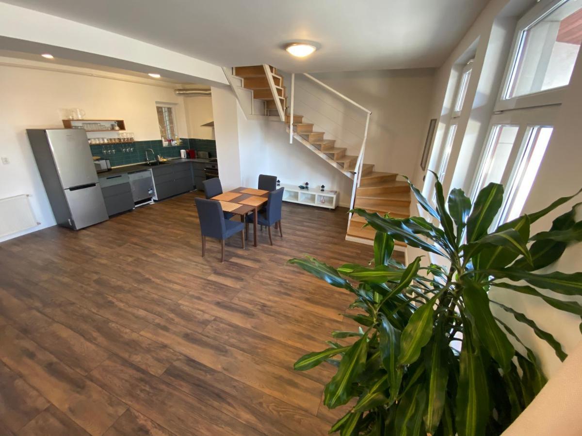 בודפשט 2 Bedroom 107 M2 Loft With Balcony מראה חיצוני תמונה