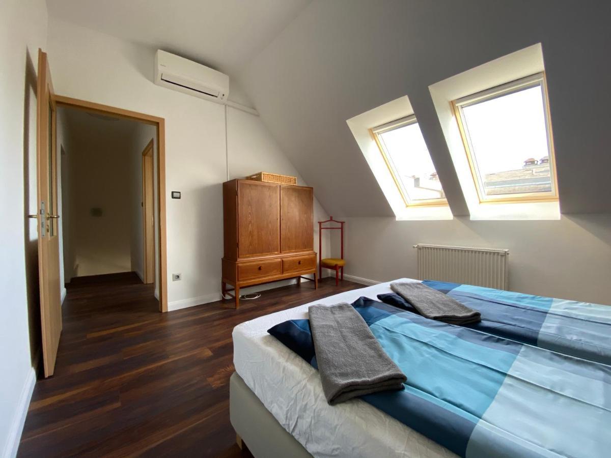 בודפשט 2 Bedroom 107 M2 Loft With Balcony מראה חיצוני תמונה