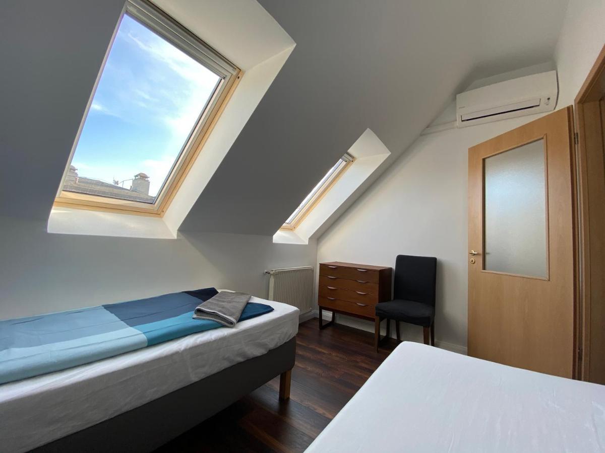 בודפשט 2 Bedroom 107 M2 Loft With Balcony מראה חיצוני תמונה